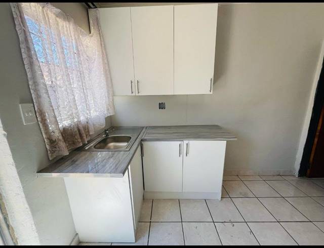 0 BEDROOM PROPERTY TO RENT IN KEMPTON PARK EXT 02